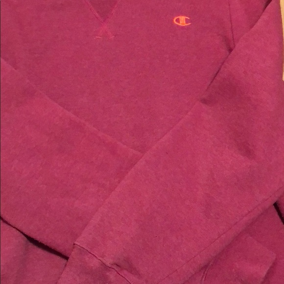 Champion Sweatshirt - Picture 4 of 5